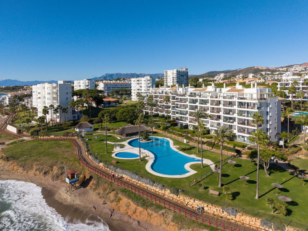 Middle Floor Apartment Calahonda