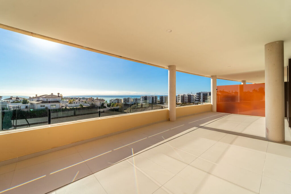 Middle Floor Apartment Higueron