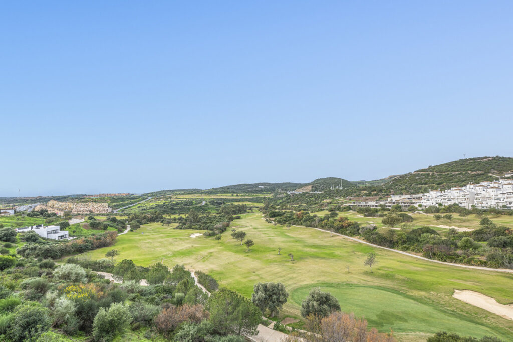 Middle Floor Apartment Estepona