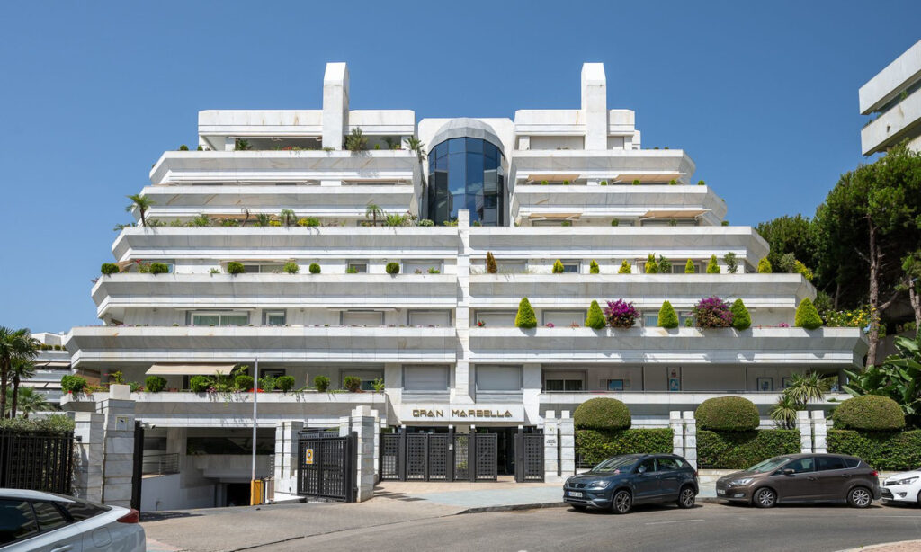 Middle Floor Apartment Marbella