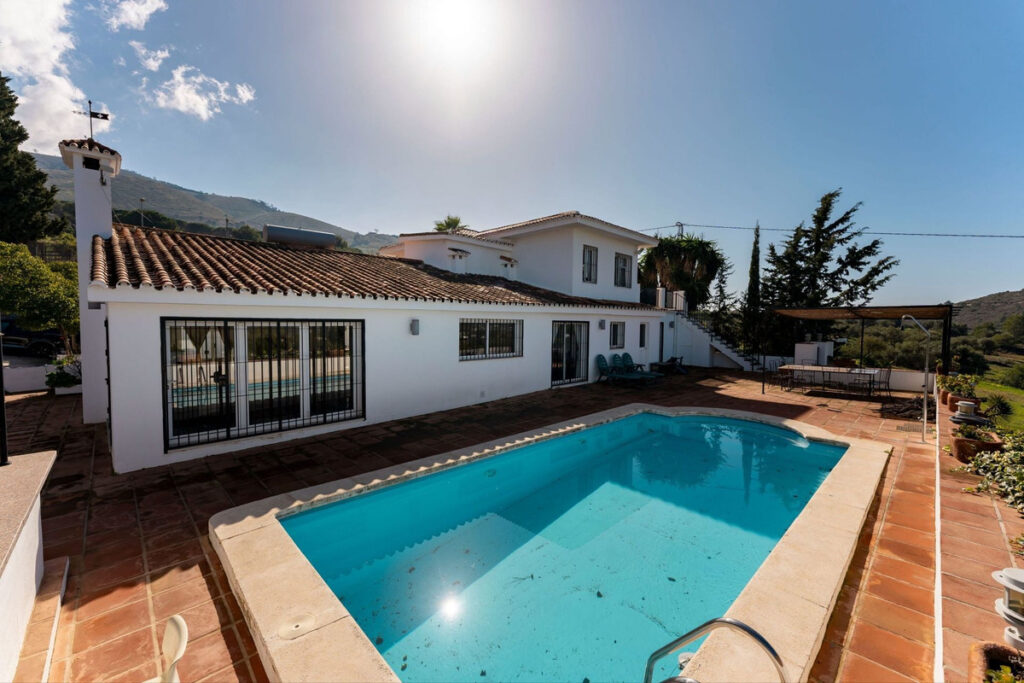 Finca – Cortijo Alhaurín el Grande