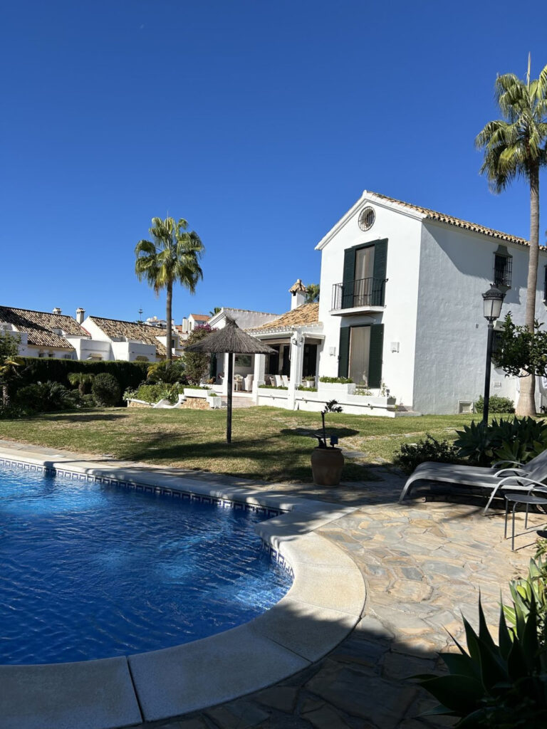 Detached Villa New Golden Mile