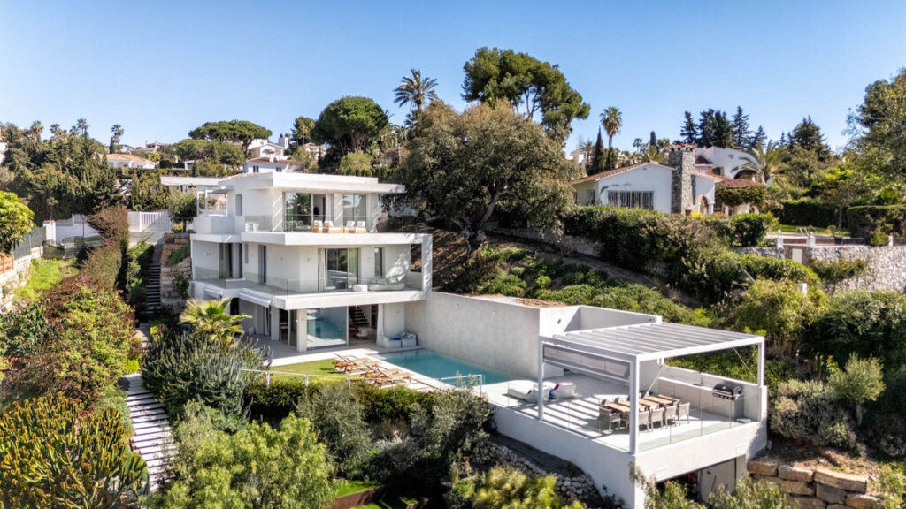Detached Villa Elviria