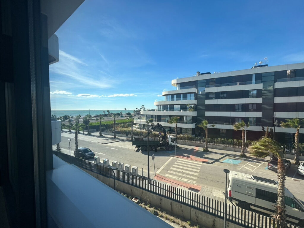 Middle Floor Apartment Los Alamos