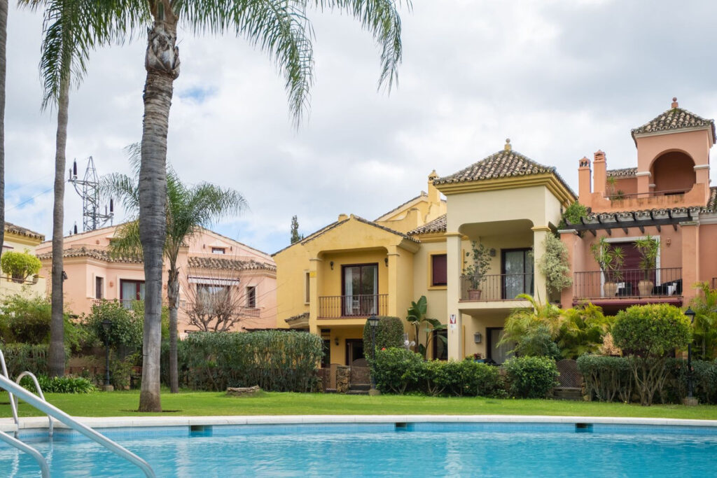 Townhouse The Golden Mile