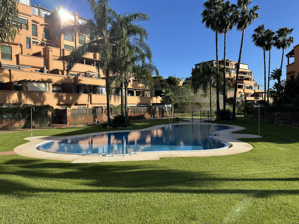Middle Floor Apartment Marbella