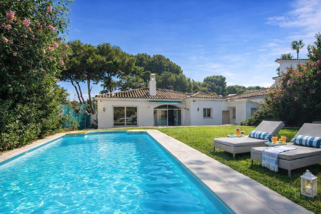 Detached Villa Nueva Andalucía