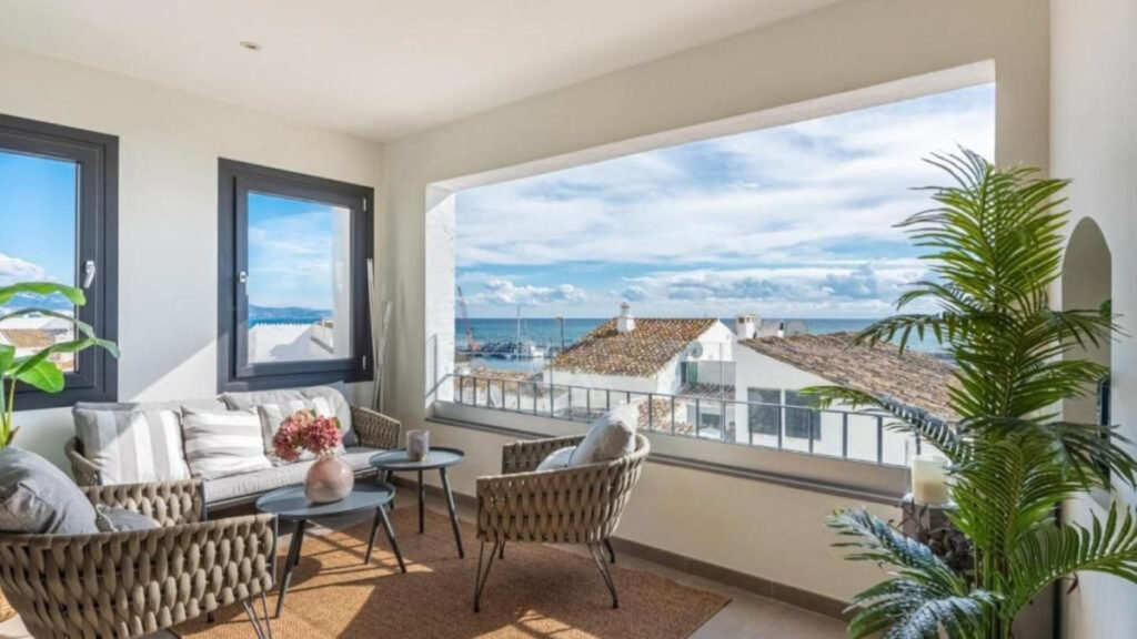 Middle Floor Apartment Puerto Banús