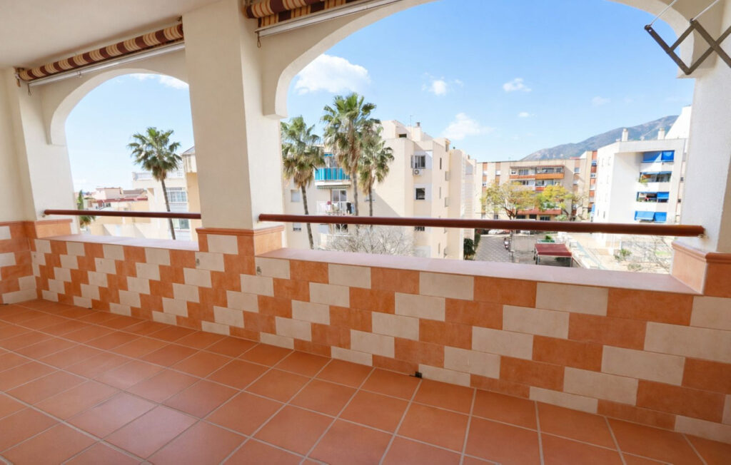 Middle Floor Apartment Arroyo de la Miel