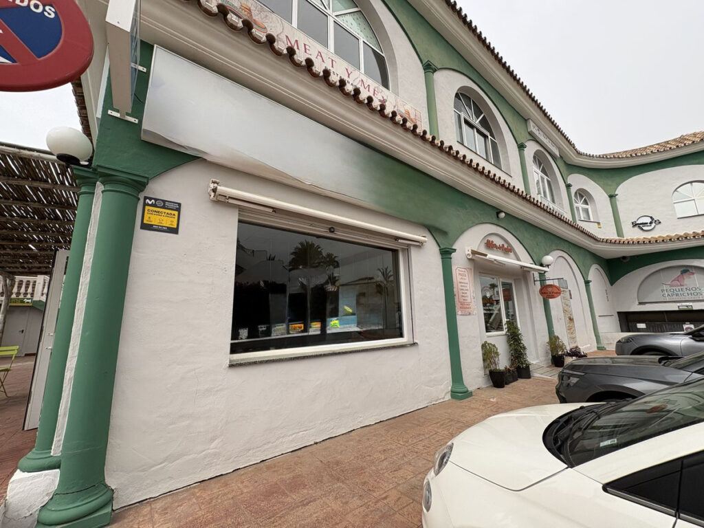 Commercial Premises Riviera del Sol