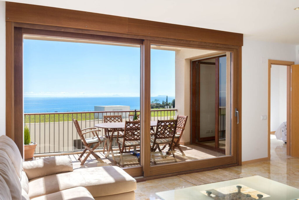 Middle Floor Apartment Altos de los Monteros