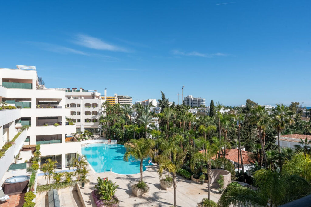 Middle Floor Apartment Marbella