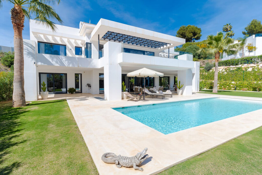 Detached Villa Nueva Andalucía