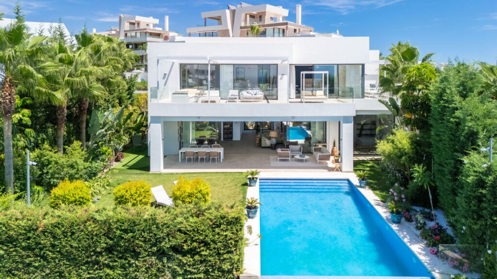 Detached Villa Cabopino