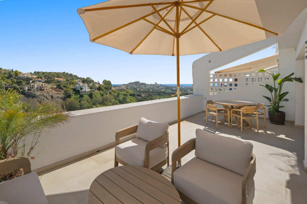 Middle Floor Apartment La Quinta