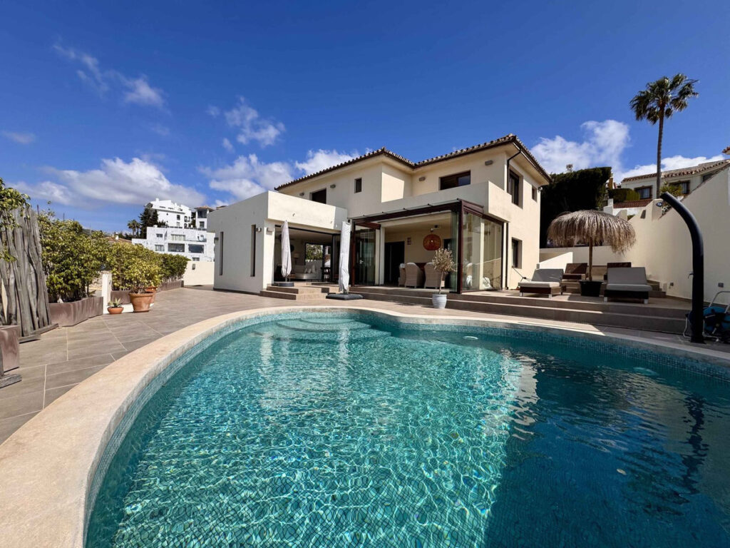 Detached Villa Riviera del Sol