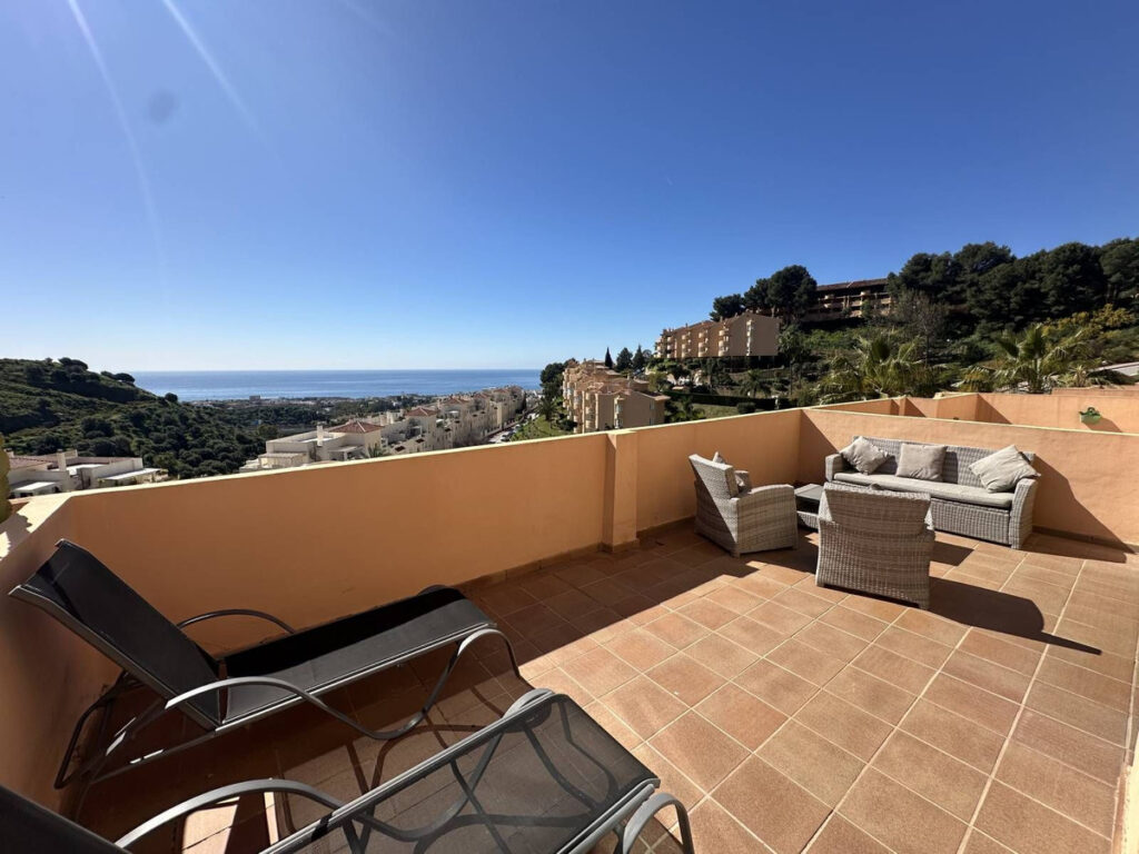 Middle Floor Apartment Calahonda