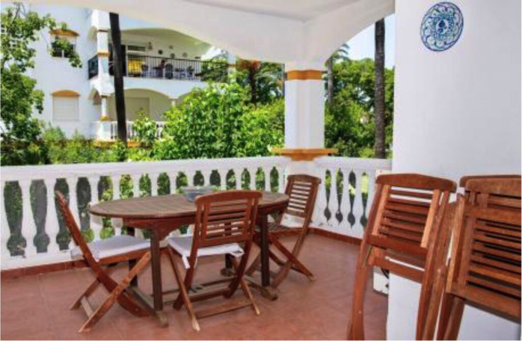 Middle Floor Apartment Nueva Andalucía