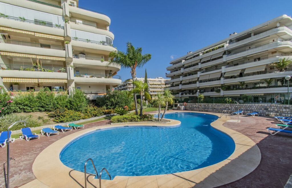 Middle Floor Apartment Guadalmina Alta
