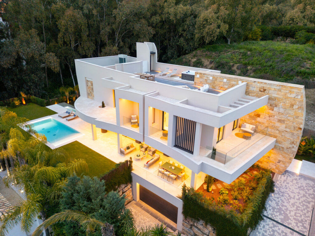 Detached Villa Nueva Andalucía