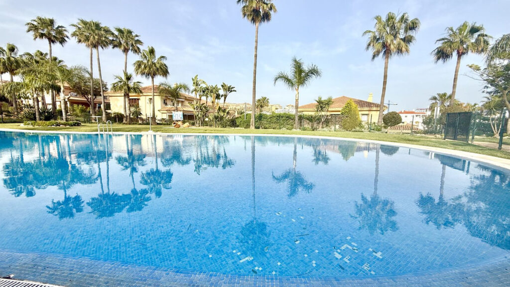 Semi-Detached House Riviera del Sol