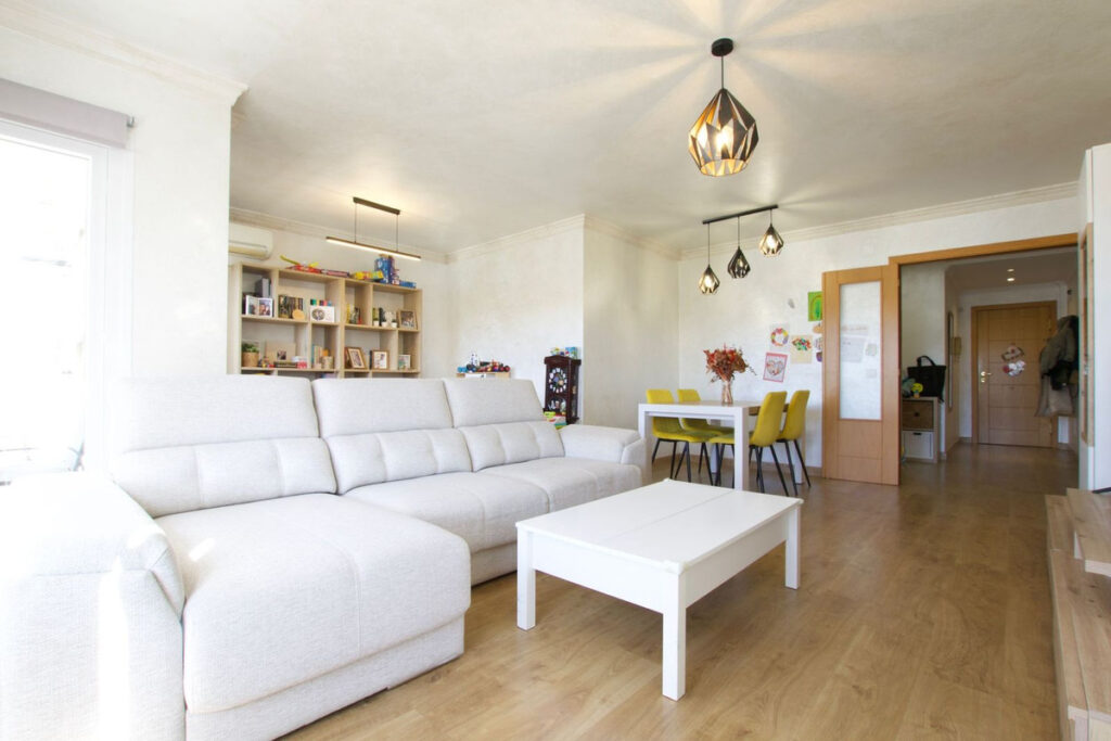 Middle Floor Apartment Nueva Andalucía