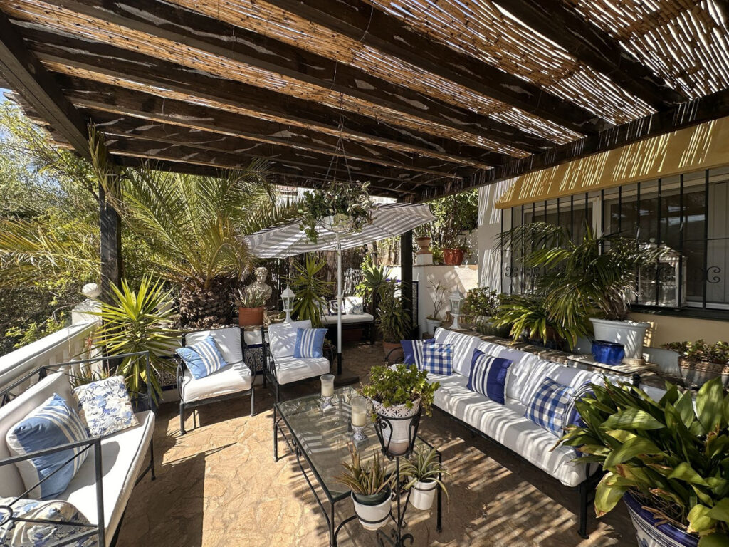 Detached Villa Monda