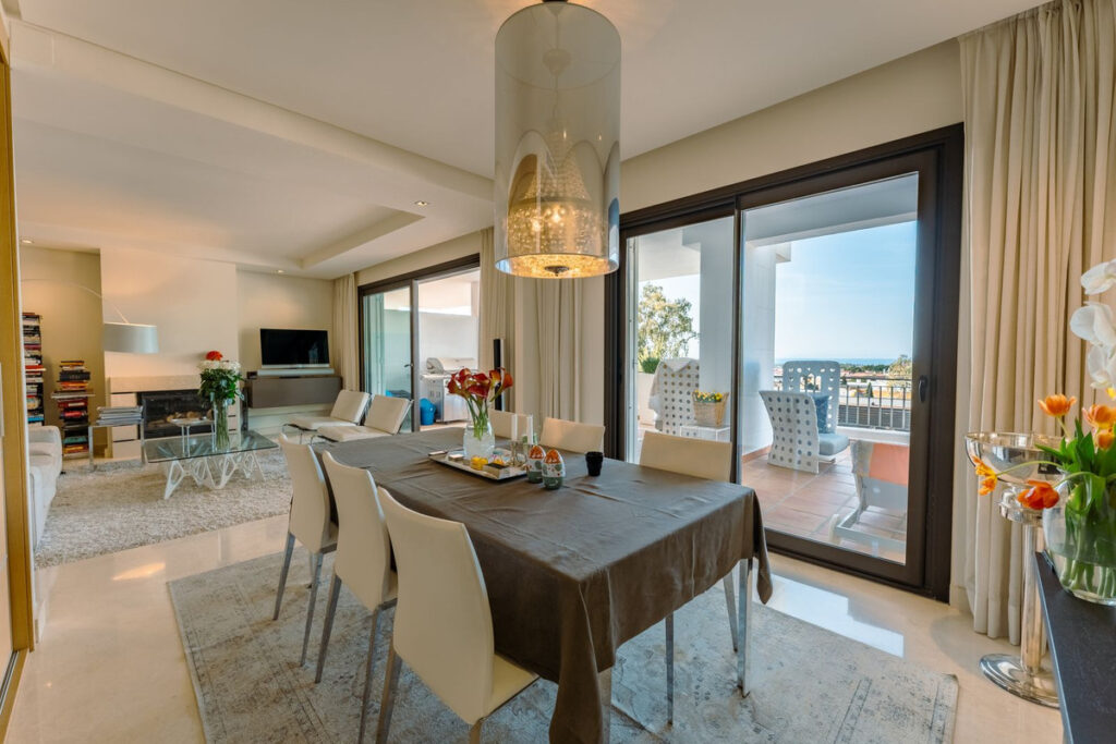 Middle Floor Apartment La Quinta