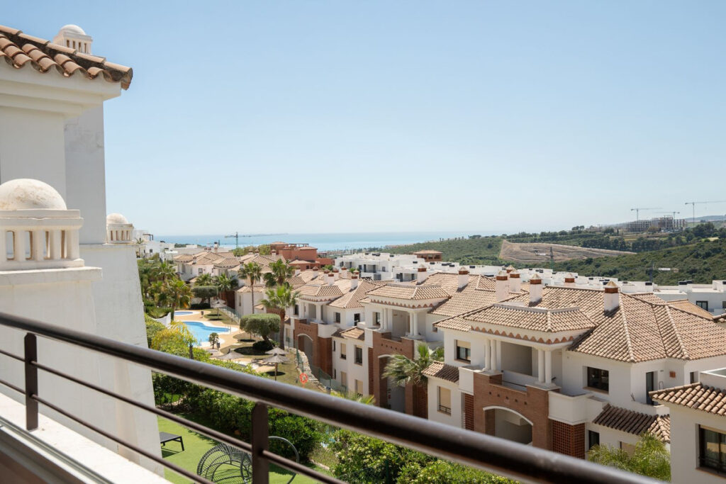 Middle Floor Apartment Casares