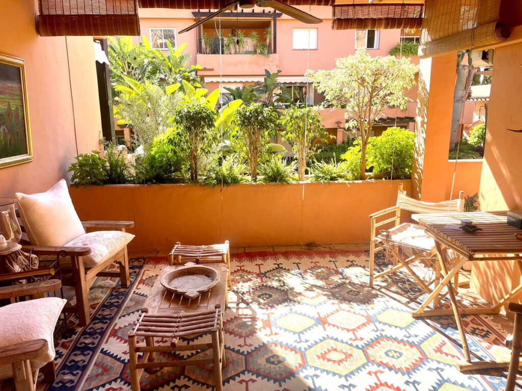 Middle Floor Apartment The Golden Mile