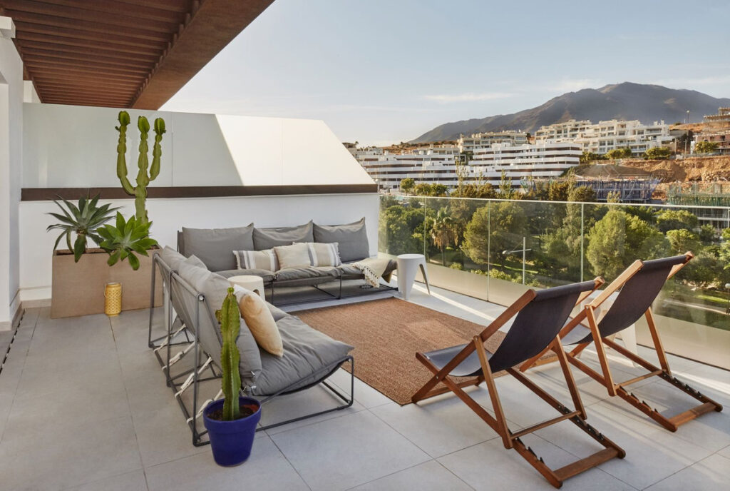 Middle Floor Apartment Estepona