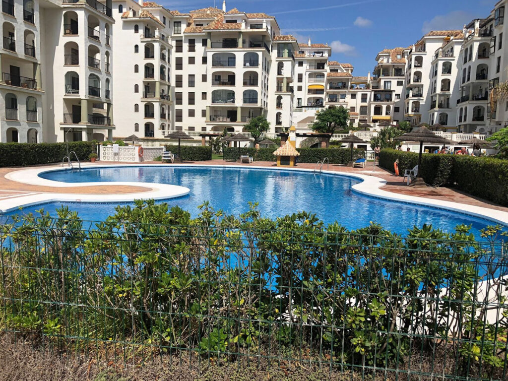 Middle Floor Apartment La Duquesa