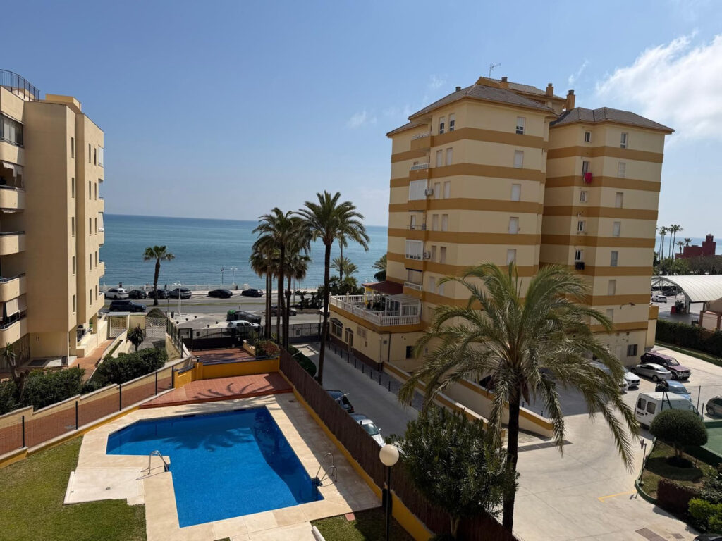 Middle Floor Apartment Benalmadena