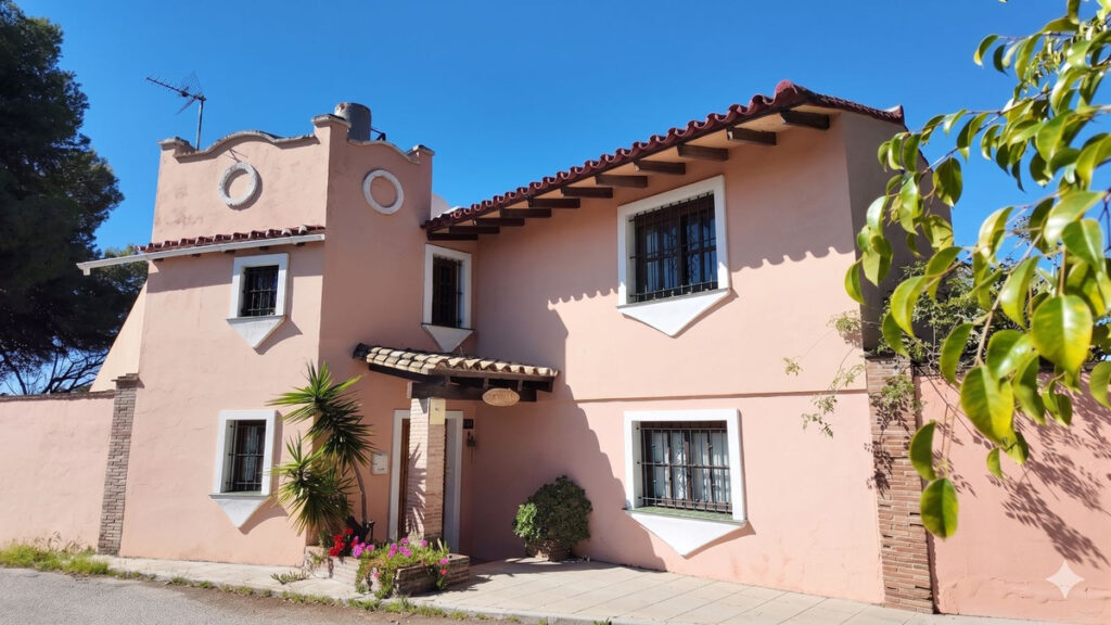 Detached Villa Estepona
