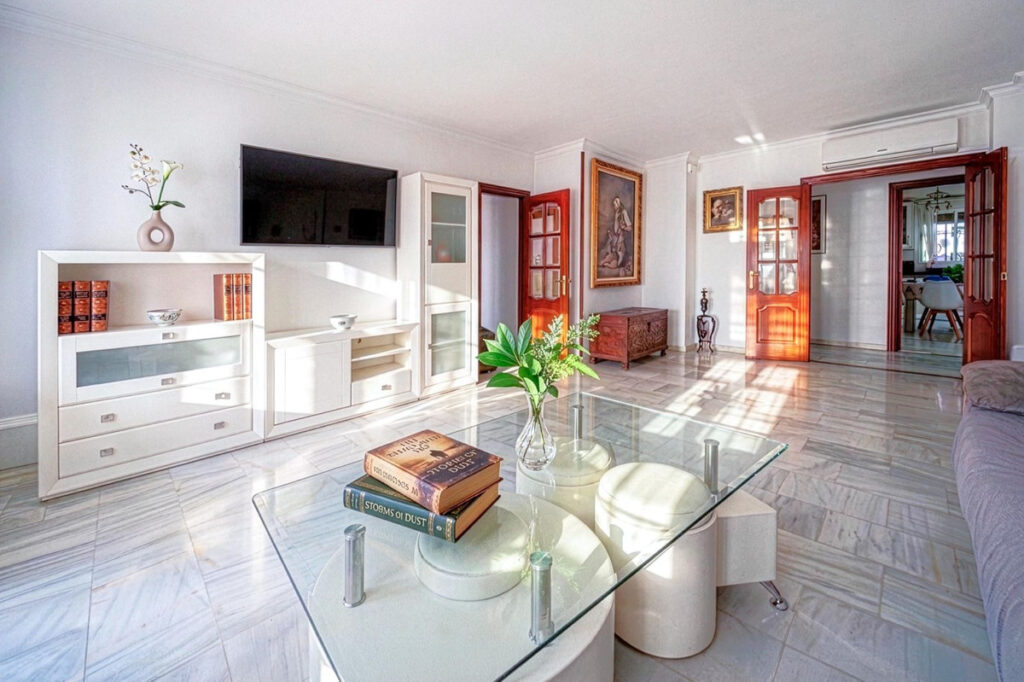 Middle Floor Apartment Málaga