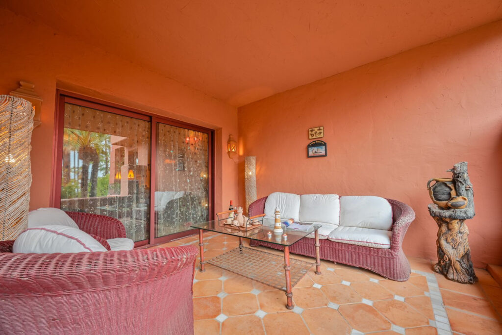 Middle Floor Apartment El Rosario