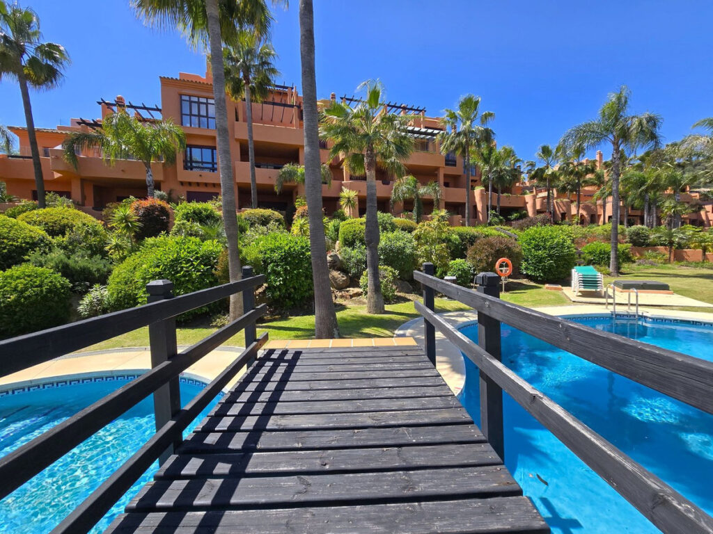 Middle Floor Apartment La Mairena