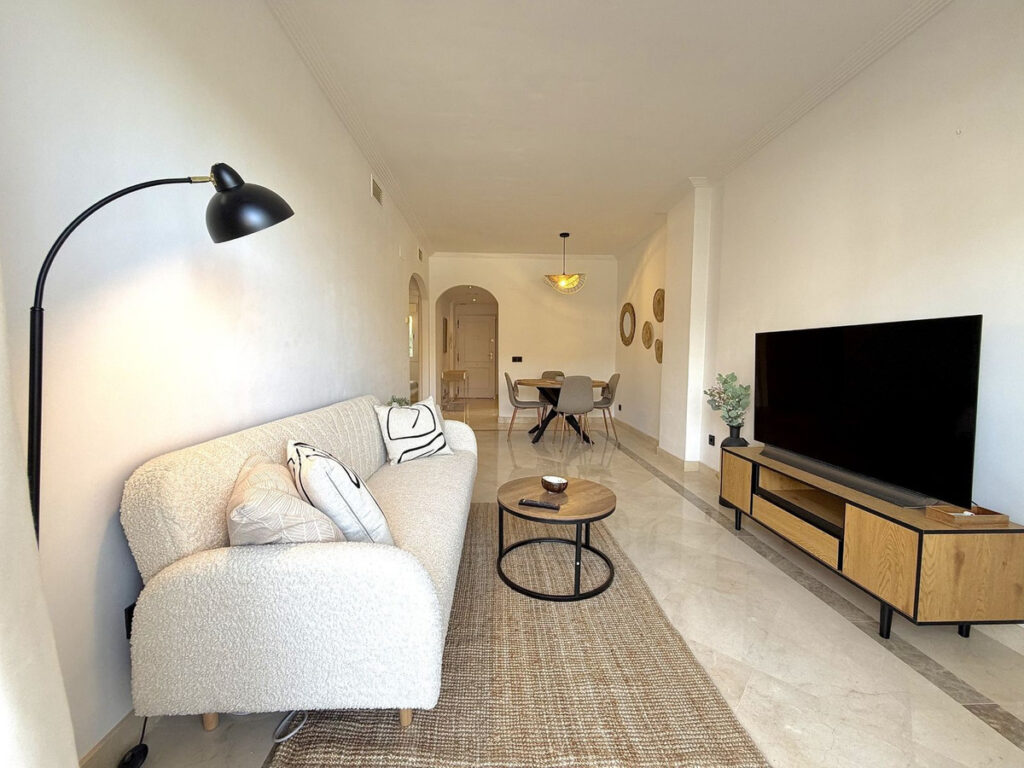 Middle Floor Apartment Calanova Golf