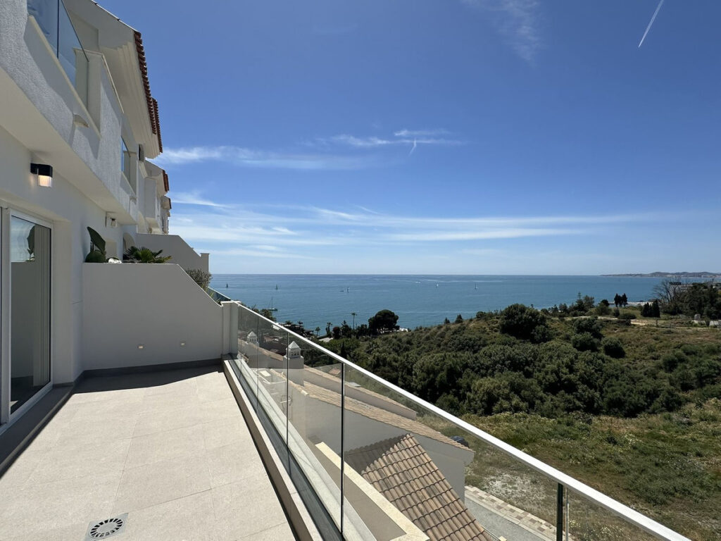 Detached Villa Torrequebrada
