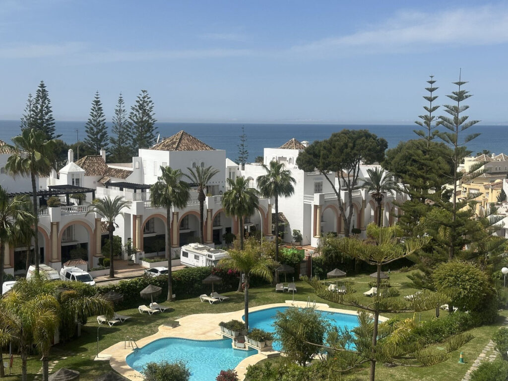 Top Floor Apartment Elviria