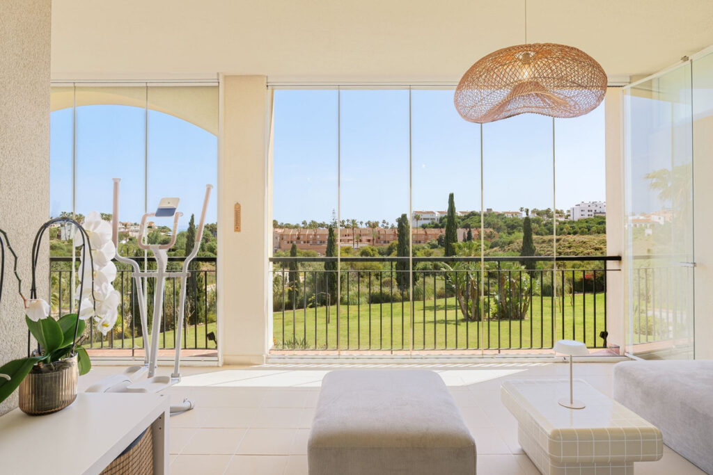 Middle Floor Apartment El Faro
