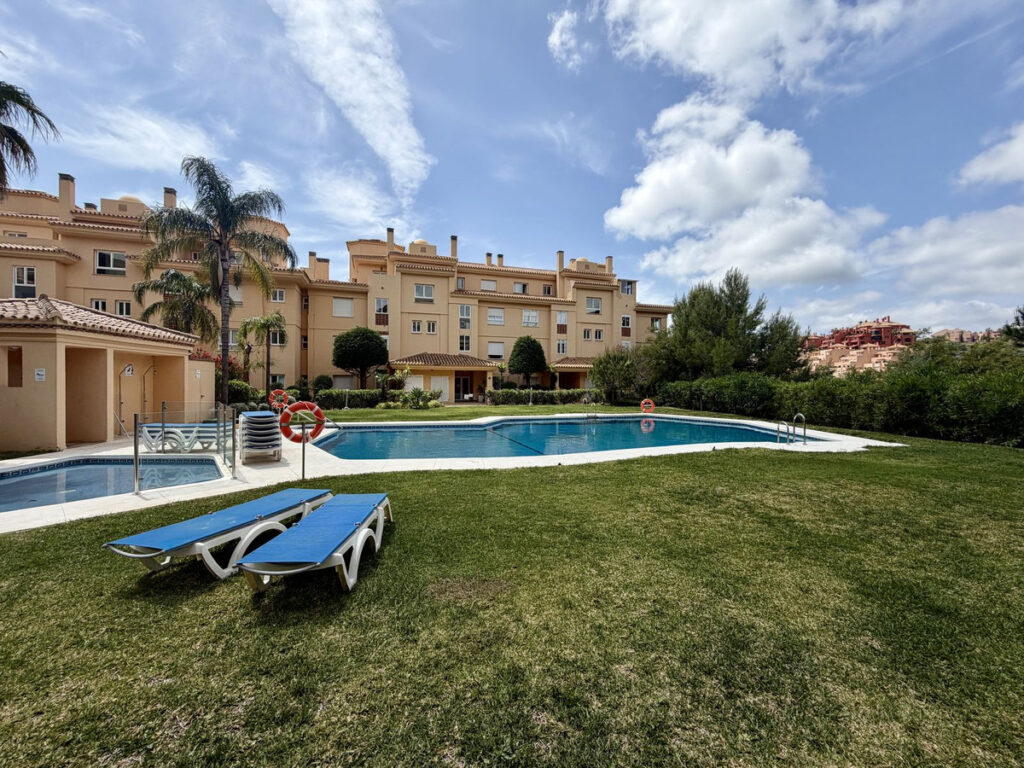 Middle Floor Apartment Calahonda