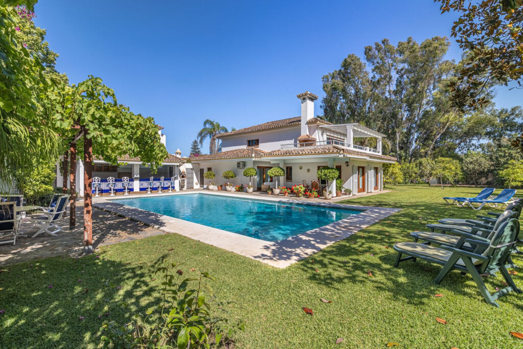 Detached Villa New Golden Mile