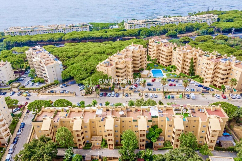 Middle Floor Apartment Calahonda