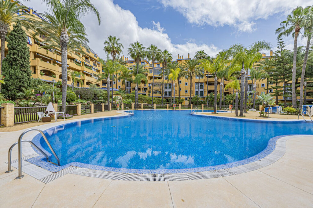 Middle Floor Apartment San Pedro de Alcántara