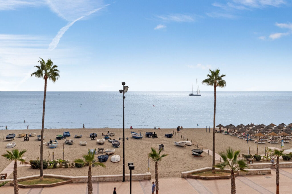 Middle Floor Apartment Fuengirola