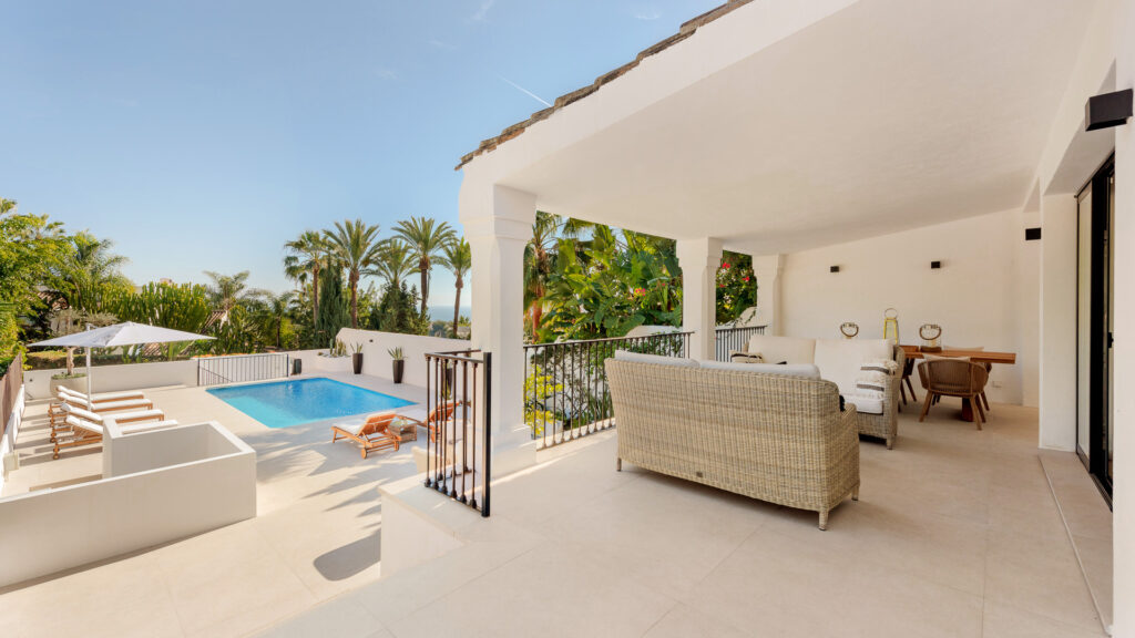 Villa Verano – Stunning recently renovated villa with excellent sea views situated in Sierra Blanca, Marbella In Balcones de Sierra Blanca