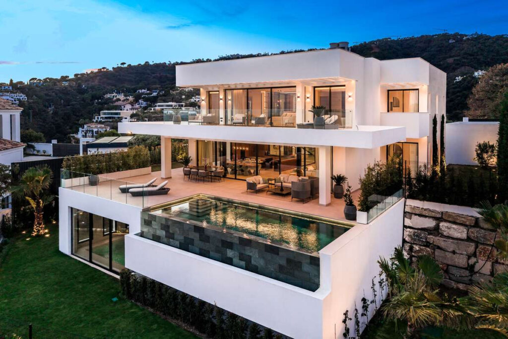 Contemporary Villa with Panoramic Sea Views in El Madroñal In Benahavis
