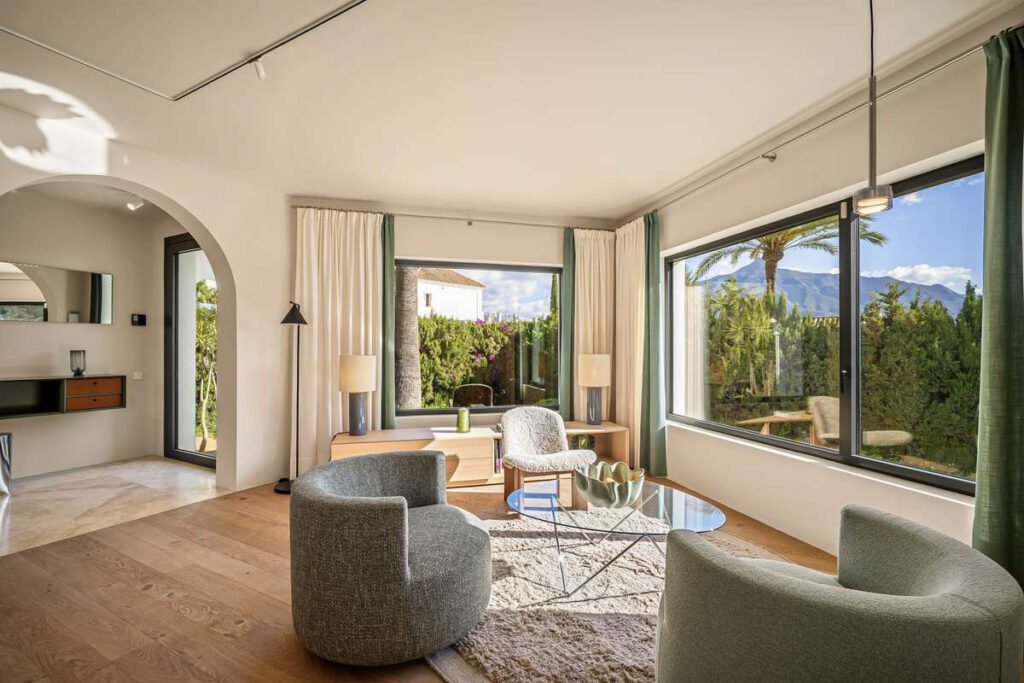 Mediterranean Villa in Nueva Andalucía In Marbella