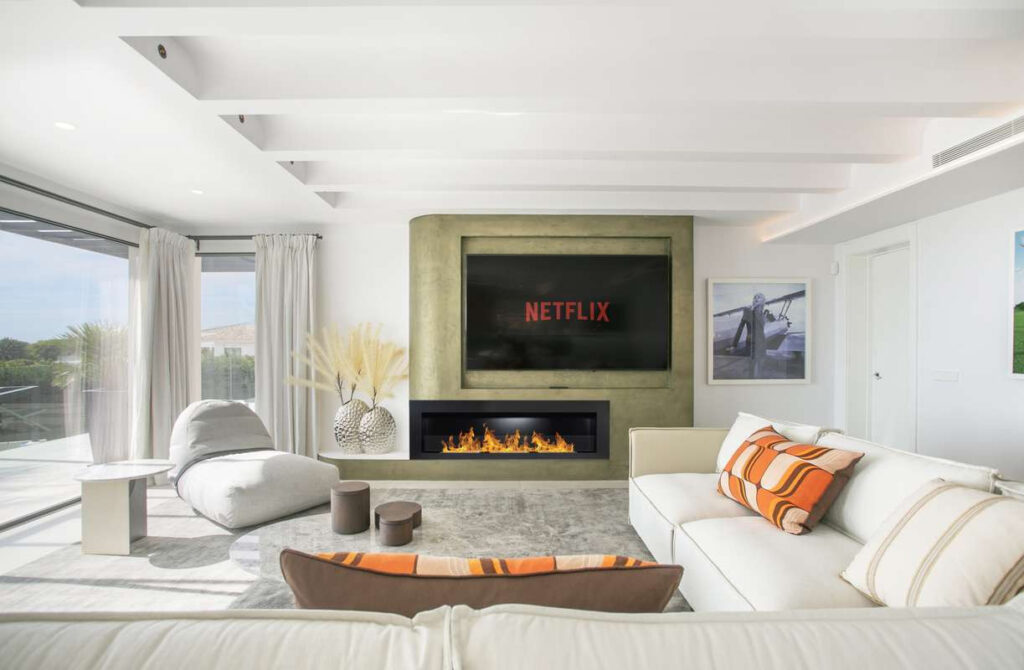 Luxury Renovated Villa on Marbella’s Golden Mile In Marbella